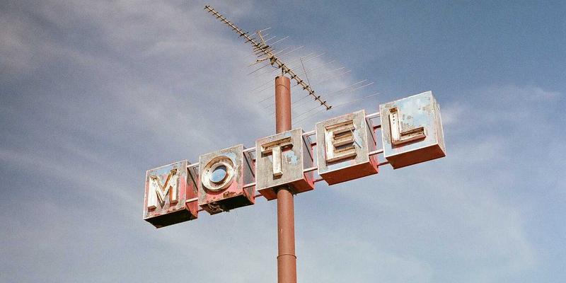 北欧风与健康科技的无痕融合:彩尔装饰教你隐形集成全屋净水新风系统